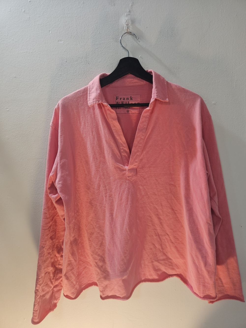 Frank & Eileen Patrick Henley Popover In Coral